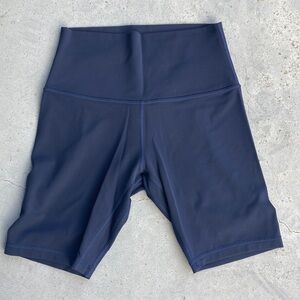 Lululemon shorts, size 6, length eith 6 or 8 inch.
